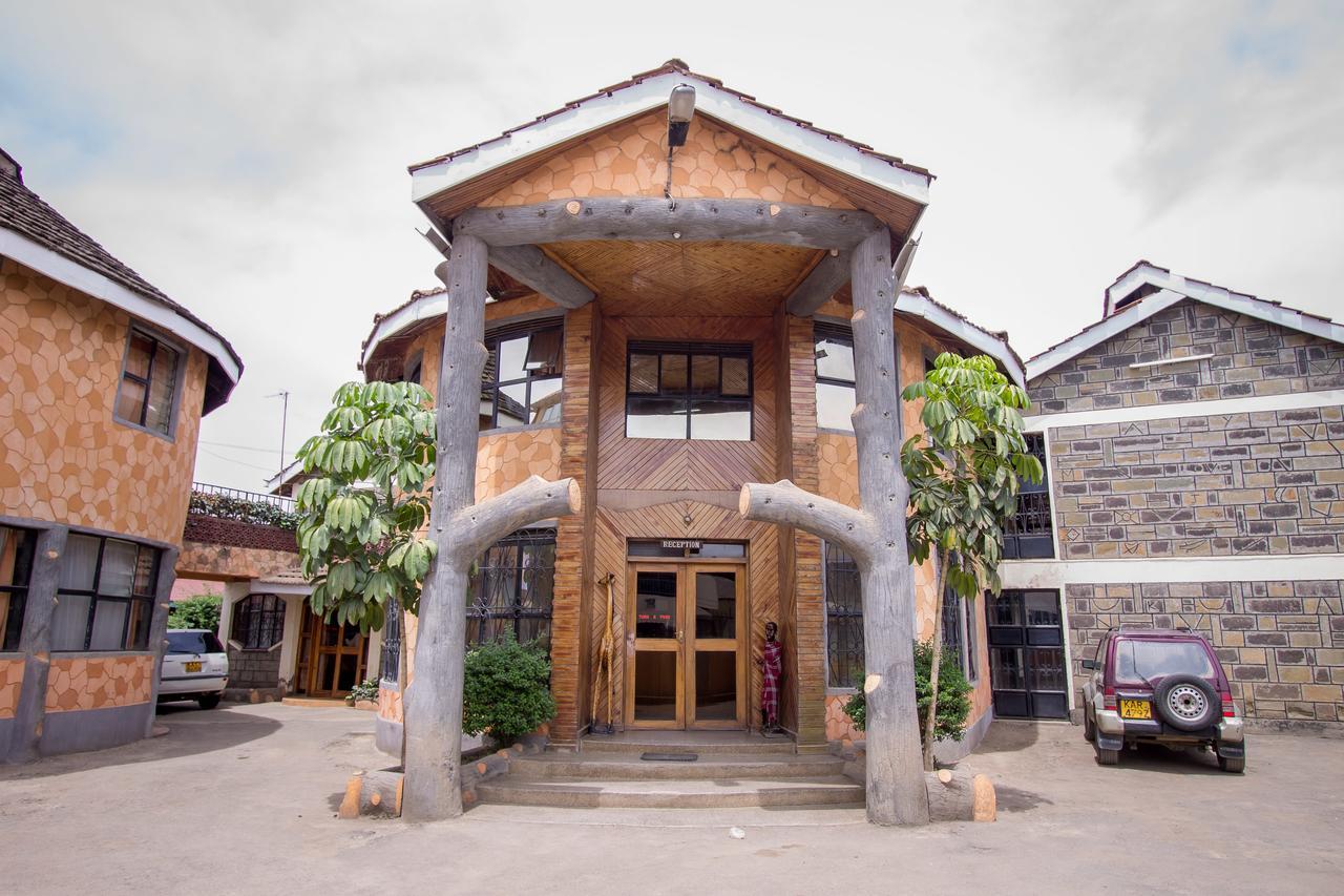 Hotel Genevieve ナクル エクステリア 写真